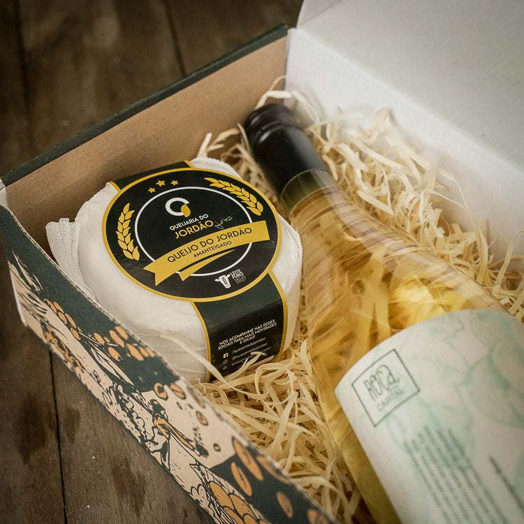 Kit Queijo do Jordão & Vinho Branco Sauvignon Blanc
