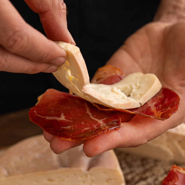 Kit Giovana e Vinho e bresaola