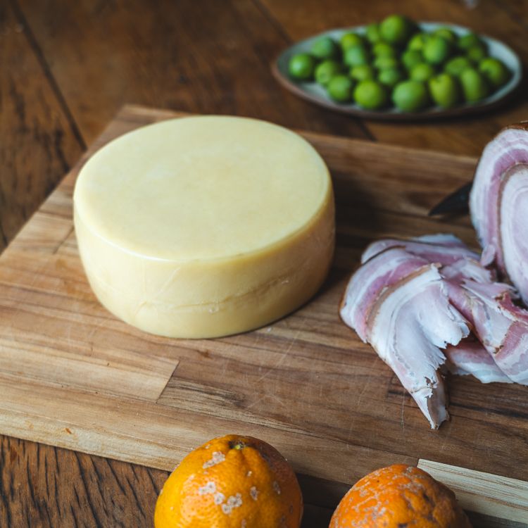 Kit Queijo Alagoa G e Porcheta Defumada