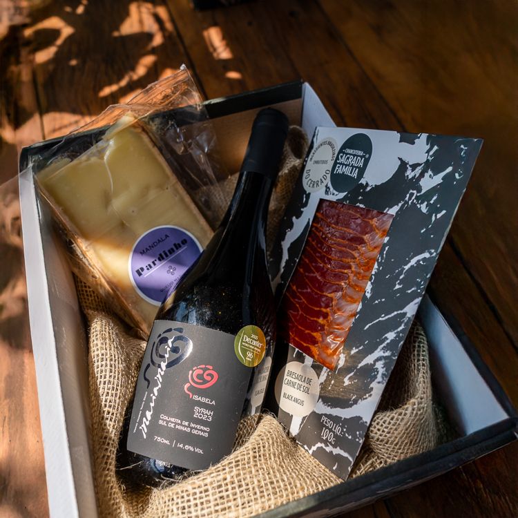Kit Queijo, Vinho e Charcutaria